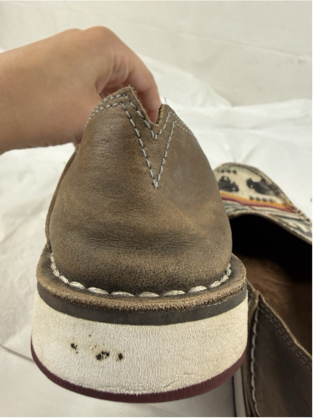 Ariat Women's Taupe Buffalo Cruiser 7B - Picture 12 of 15